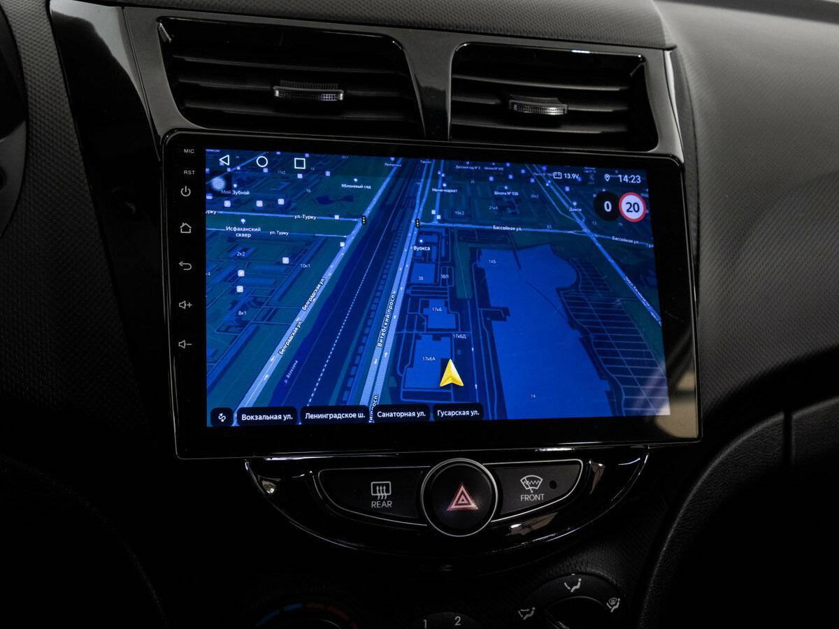 Купить Hyundai Solaris с пробегом. Фото: #12