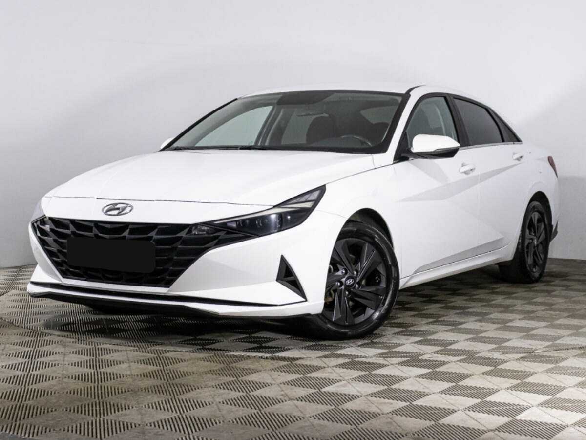 Купить Hyundai Elantra с пробегом. Посмотреть фото
