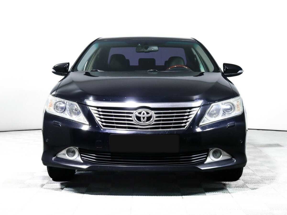 Купить Toyota Camry с пробегом. Фото: #1