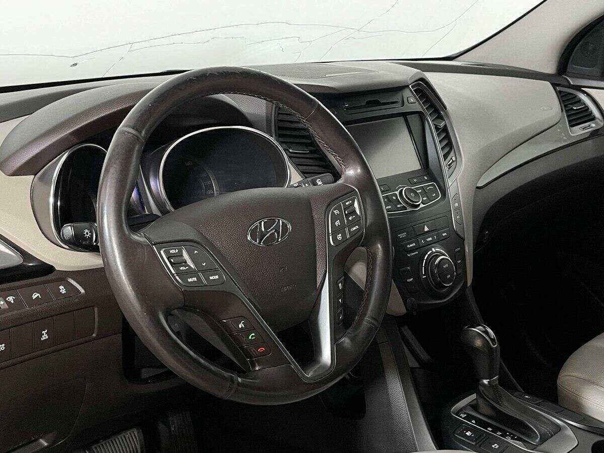 Купить Hyundai Santa Fe с пробегом. Фото: #12