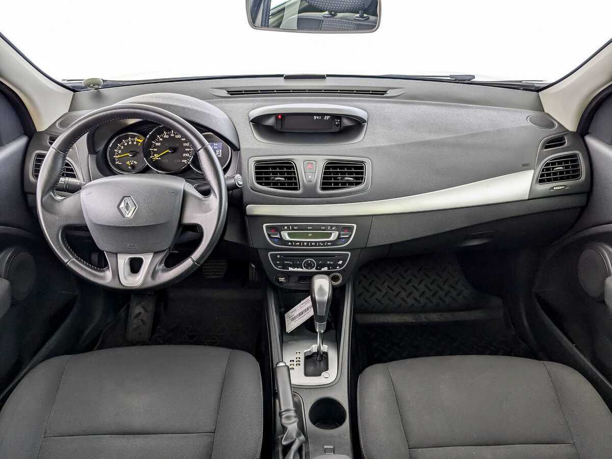 Купить Renault Fluence с пробегом. Фото: #11