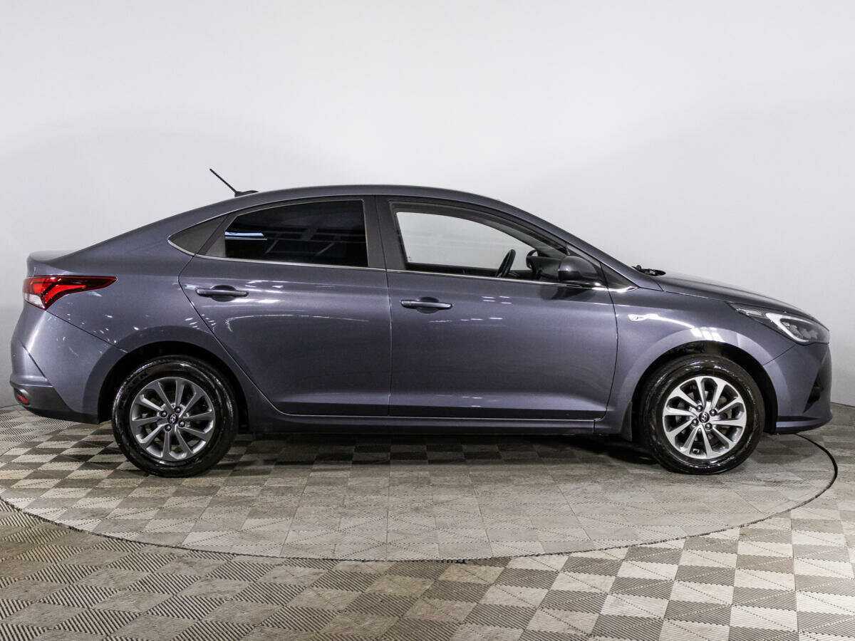 Купить Hyundai Solaris с пробегом. Фото: #3