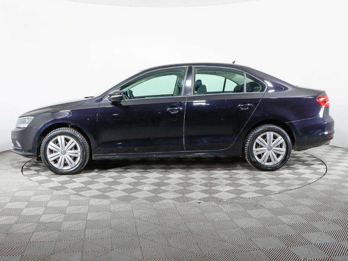 Купить Volkswagen Jetta с пробегом. Фото: #7