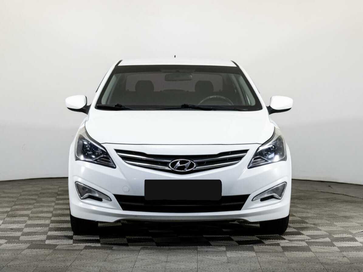 Купить Hyundai Solaris с пробегом. Фото: #1