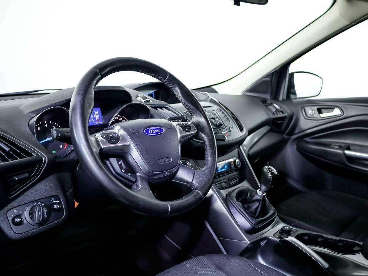 Купить Ford Kuga с пробегом. Фото: #8