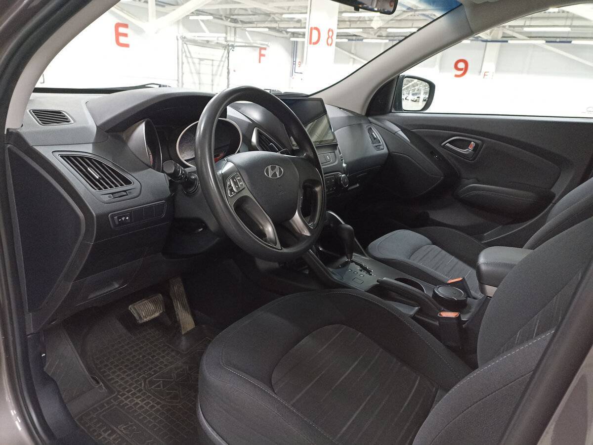 Купить Hyundai ix35 с пробегом. Фото: #15