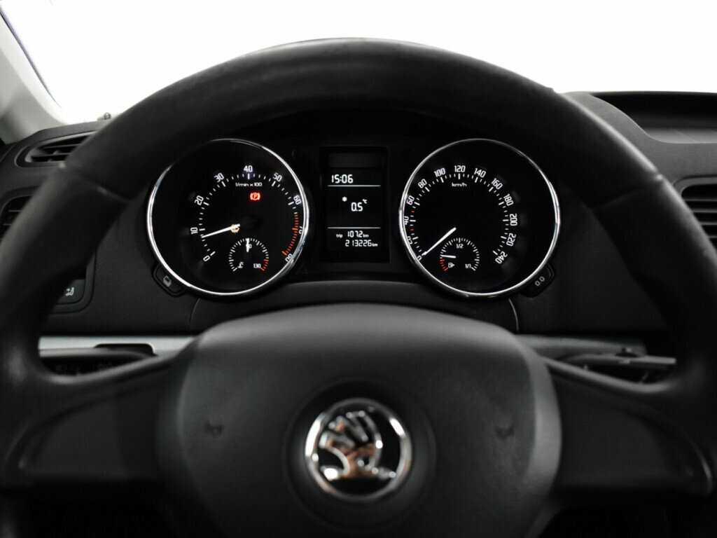 Купить Skoda Yeti с пробегом. Фото: #10
