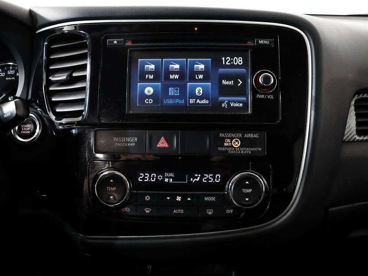 Купить Mitsubishi Outlander с пробегом. Фото: #15