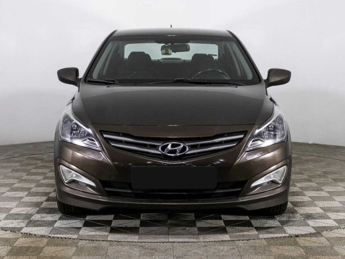 Купить Hyundai Solaris с пробегом. Фото: #1