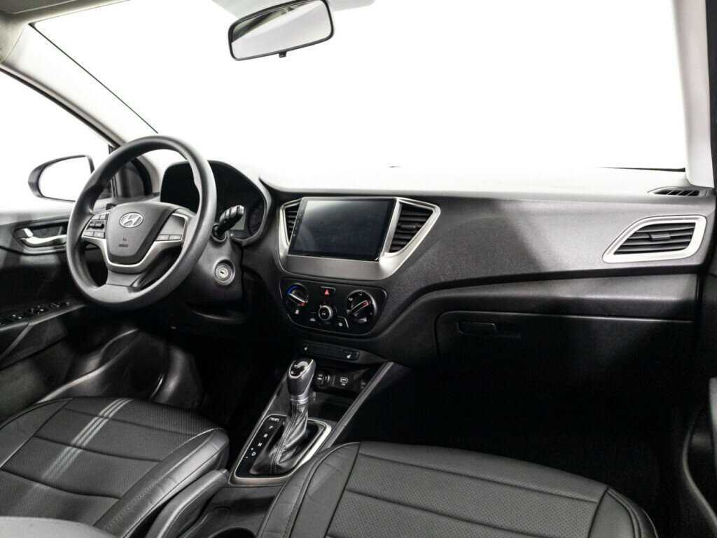 Купить Hyundai Solaris с пробегом. Фото: #8
