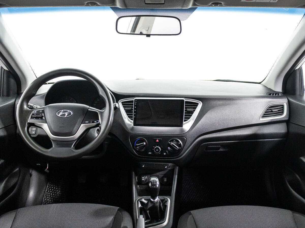 Купить Hyundai Solaris с пробегом. Фото: #12