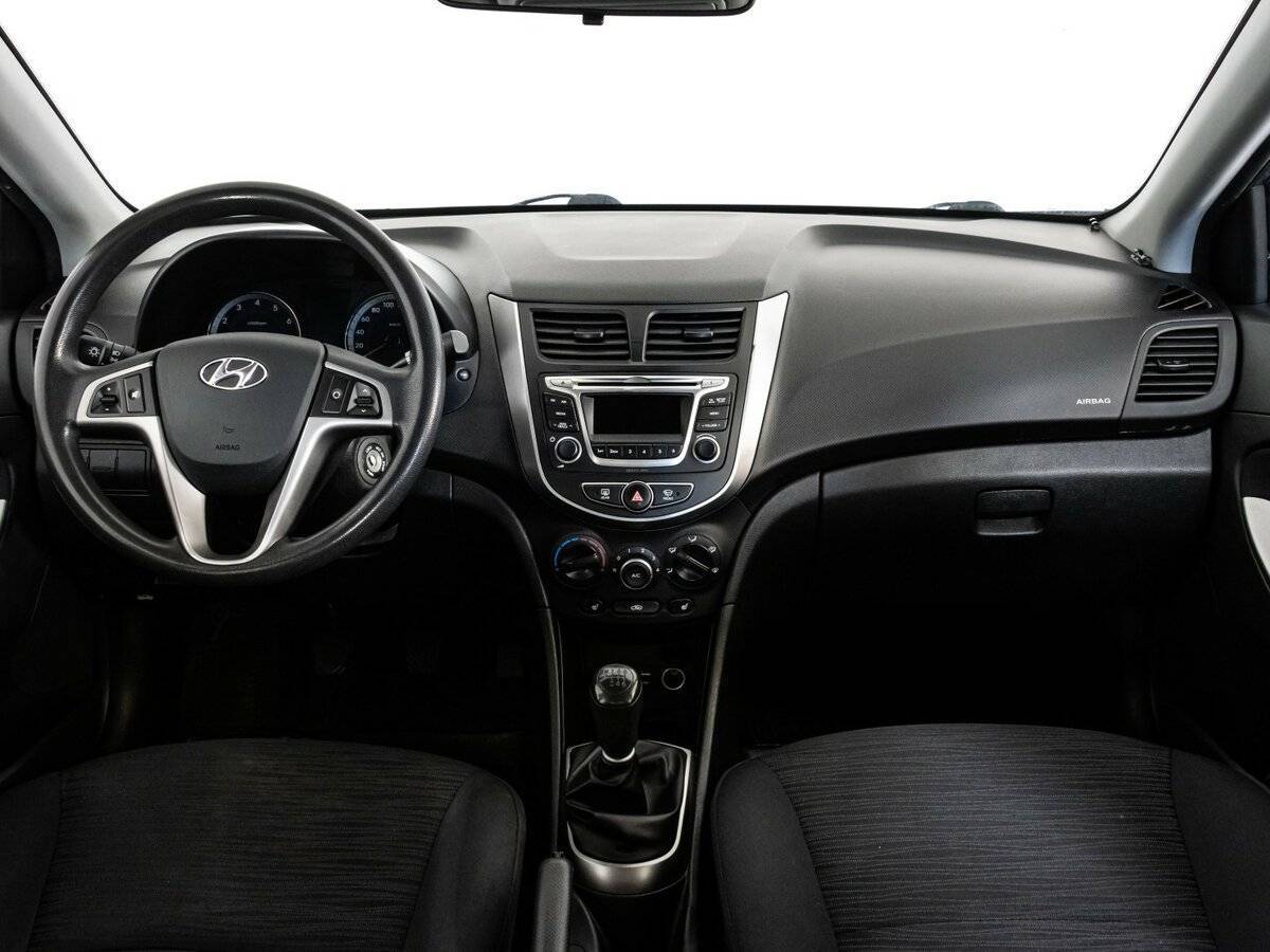 Купить Hyundai Solaris с пробегом. Фото: #7