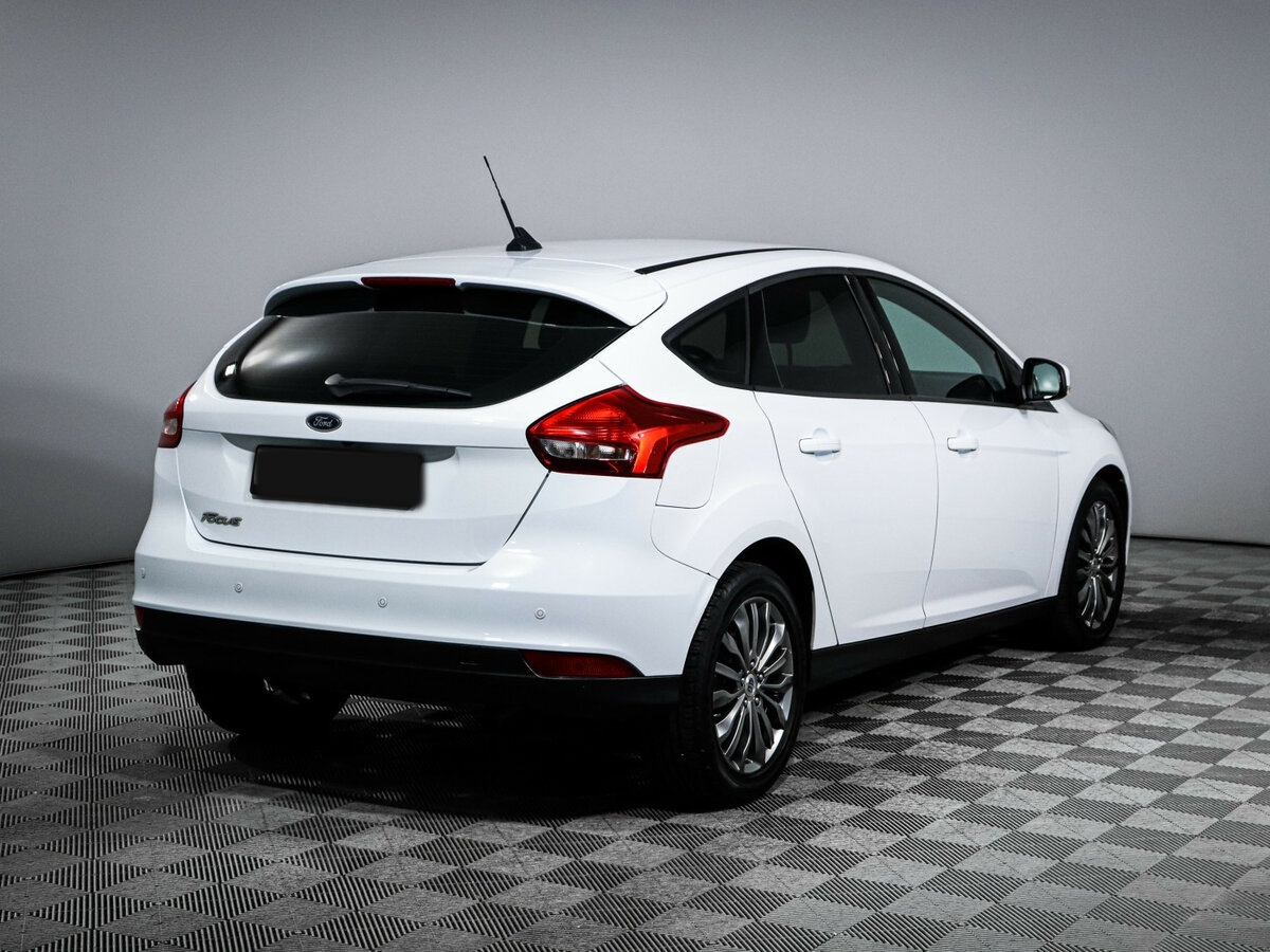 Купить Ford Focus с пробегом. Фото: #3