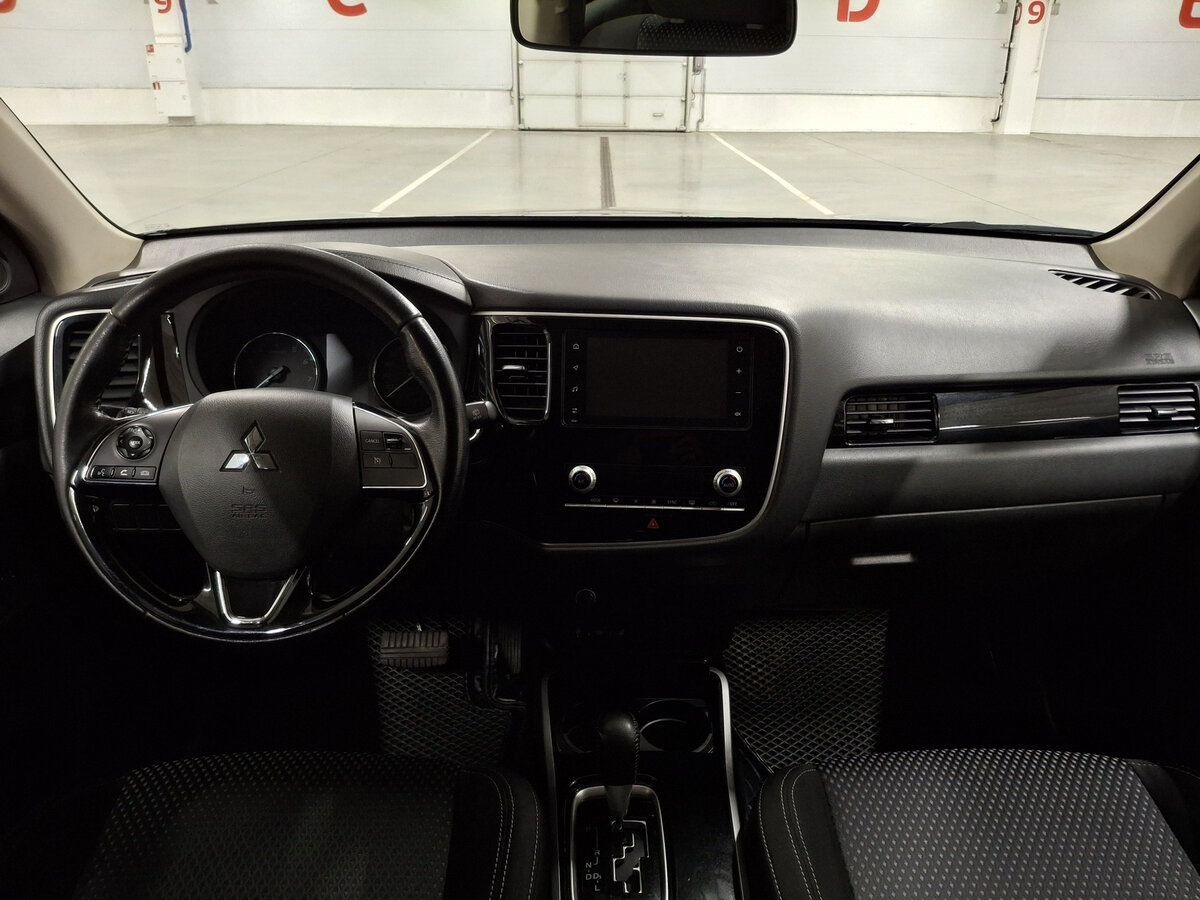 Купить Mitsubishi Outlander с пробегом. Фото: #13