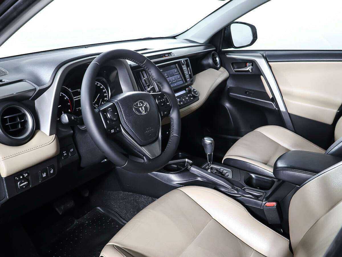 Купить Toyota RAV4 с пробегом. Фото: #11