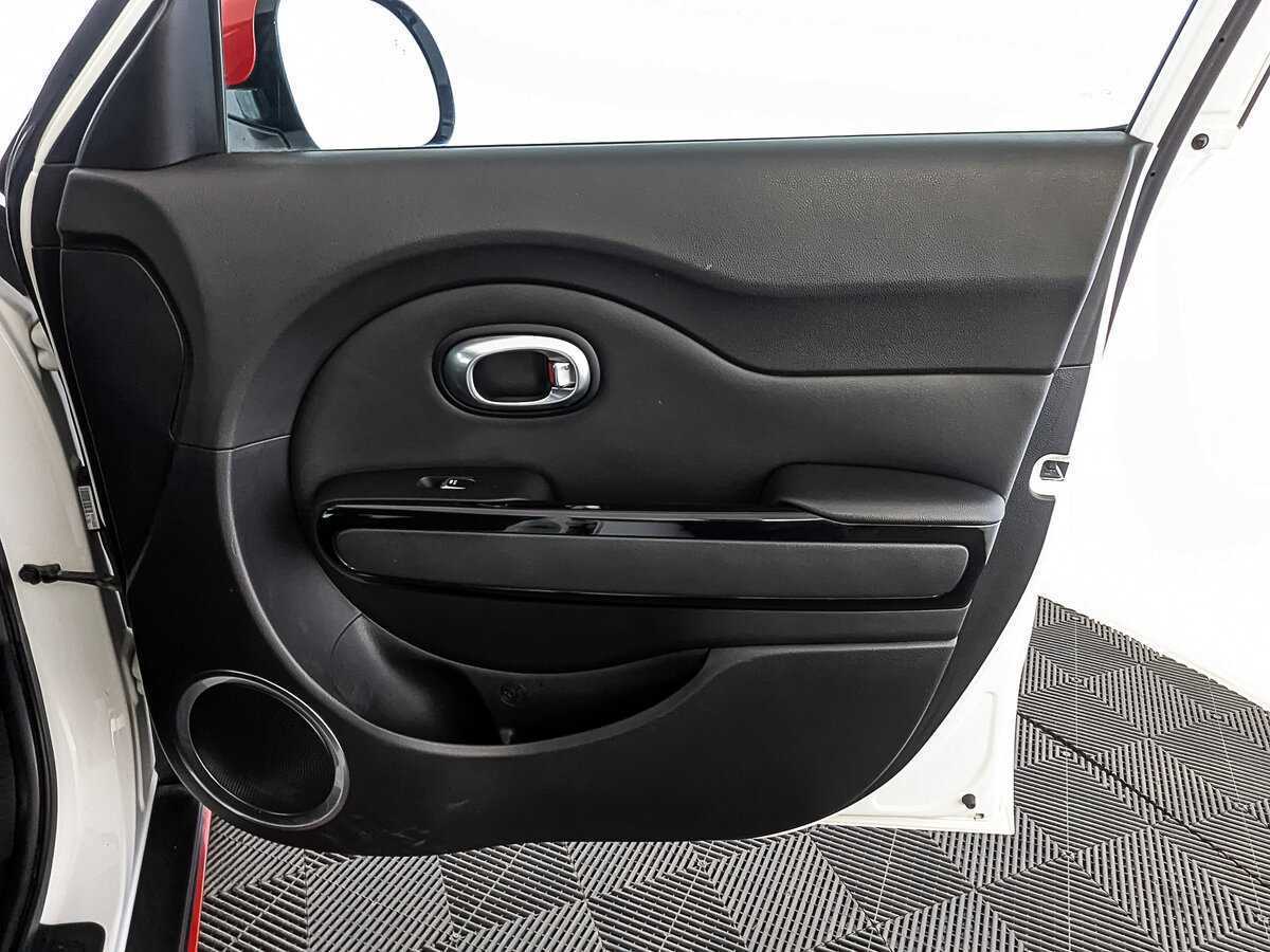 Купить Kia Soul с пробегом. Фото: #24