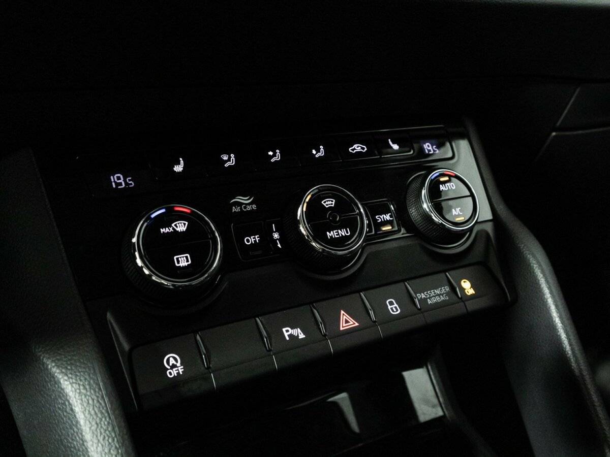 Купить Skoda Karoq с пробегом. Фото: #12