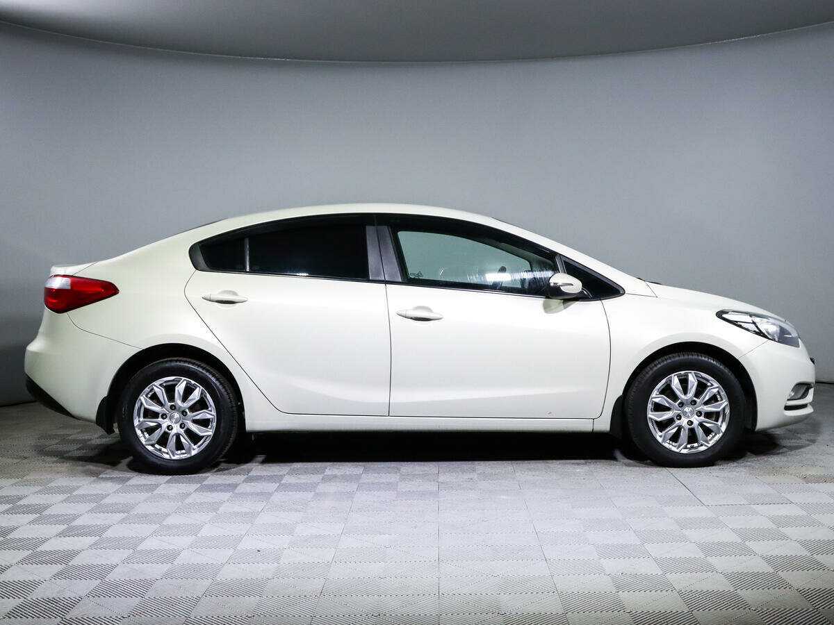 Купить Kia Cerato с пробегом. Фото: #3
