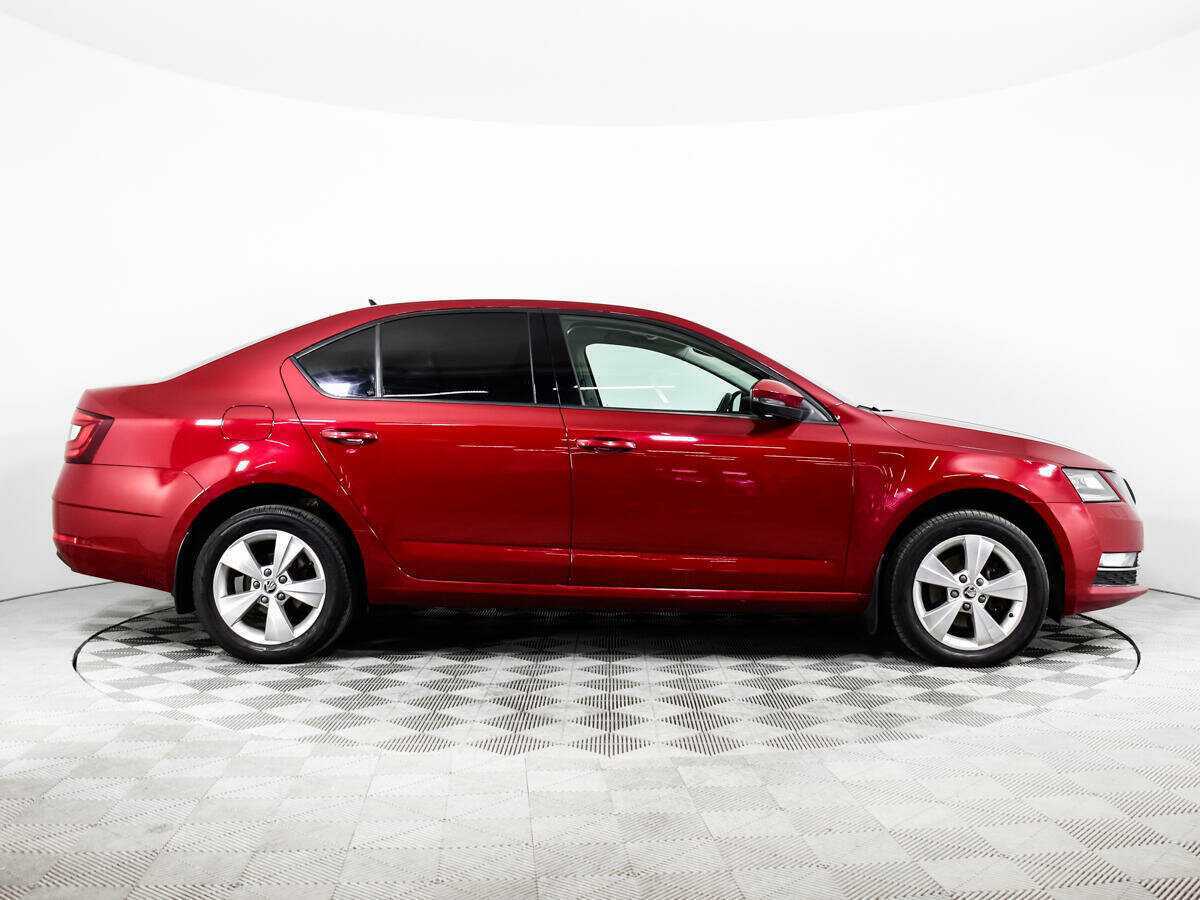 Купить Skoda Octavia с пробегом. Фото: #3