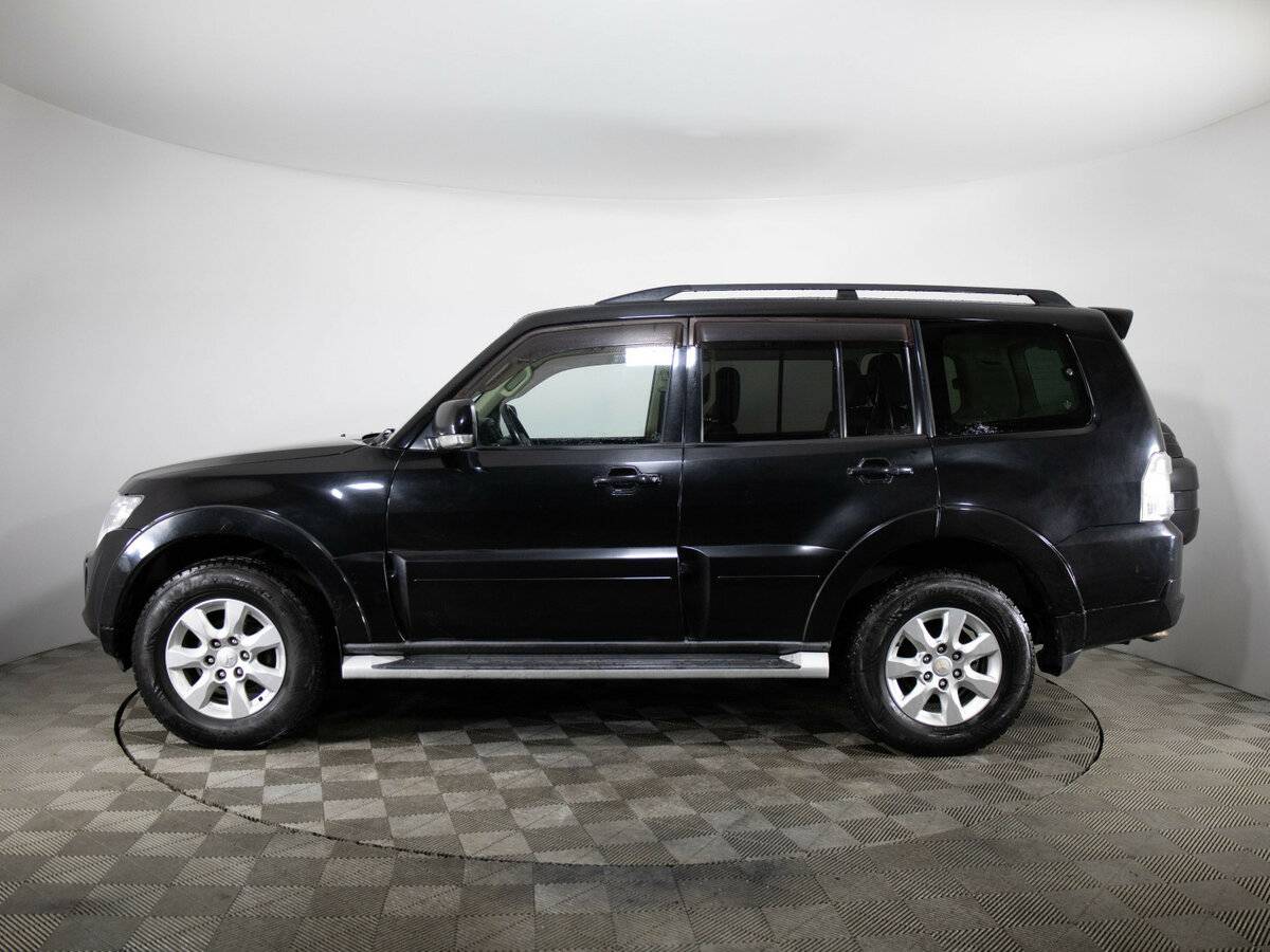 Купить Mitsubishi Pajero с пробегом. Фото: #5