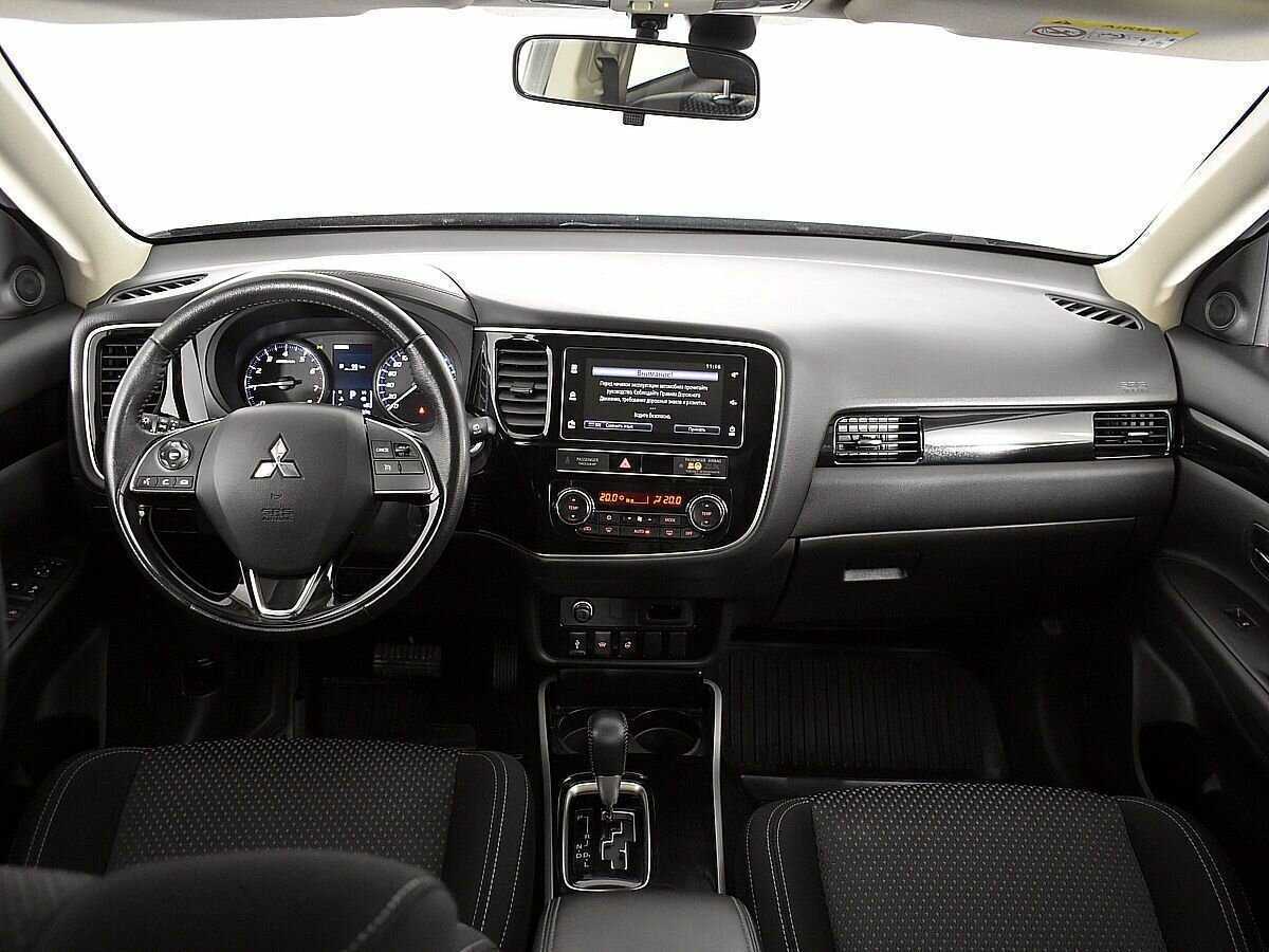Купить Mitsubishi Outlander с пробегом. Фото: #9