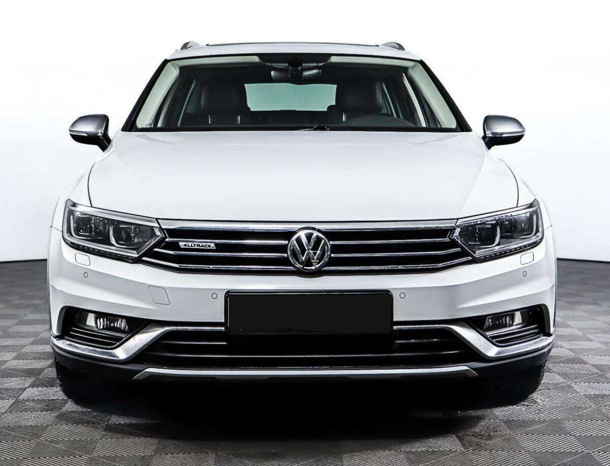 Купить Volkswagen Passat с пробегом. Фото: #1