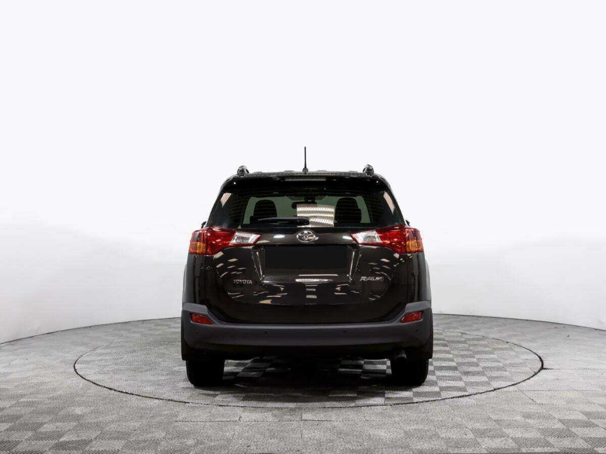Купить Toyota RAV4 с пробегом. Фото: #4