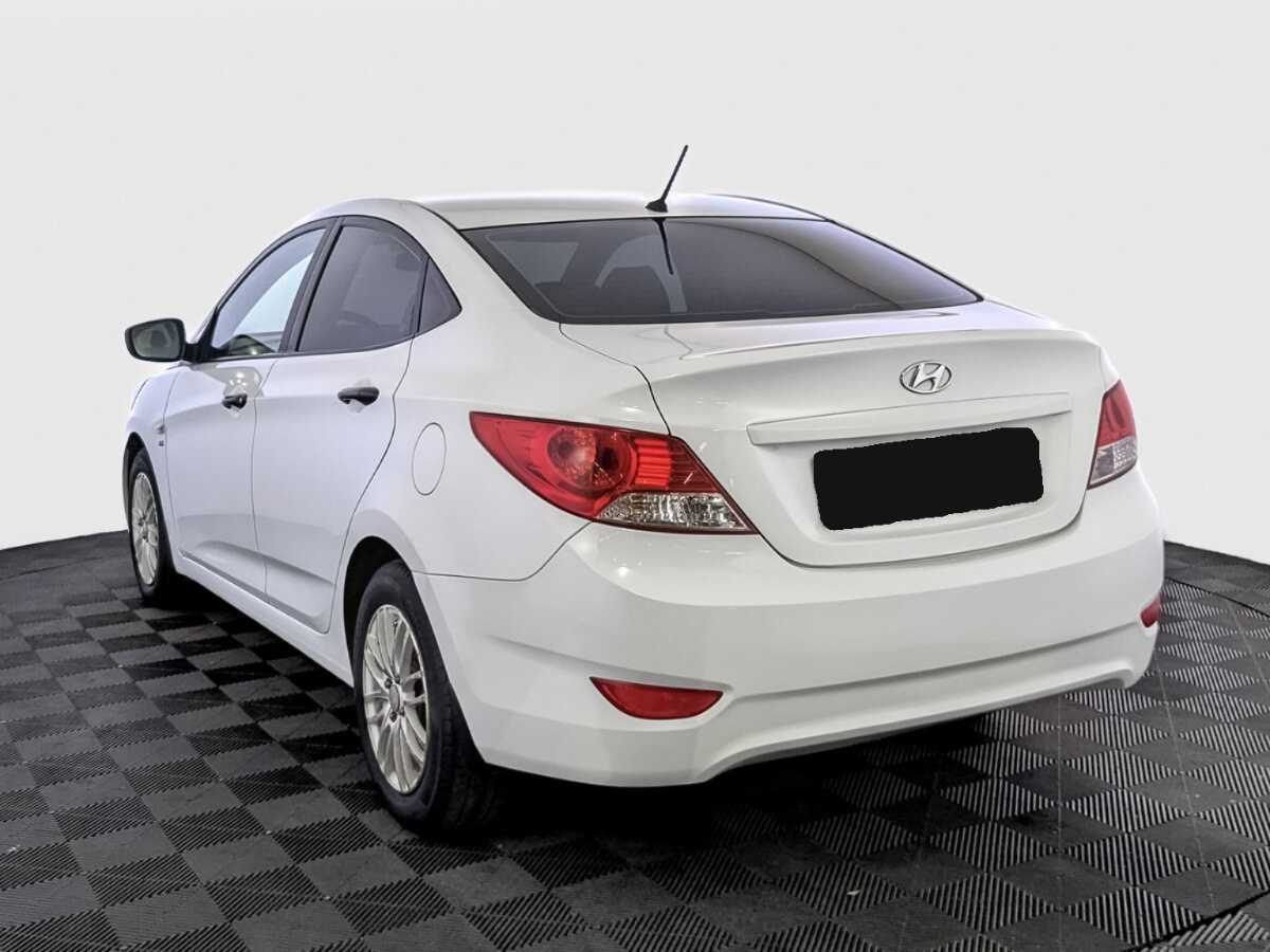 Купить Hyundai Solaris с пробегом. Фото: #6