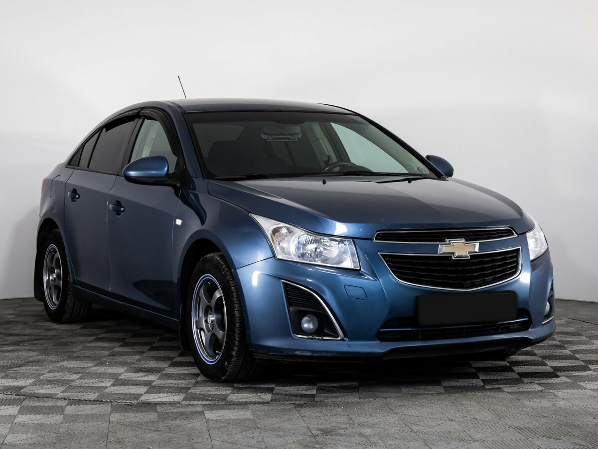 Купить Chevrolet Cruze с пробегом. Фото: #2