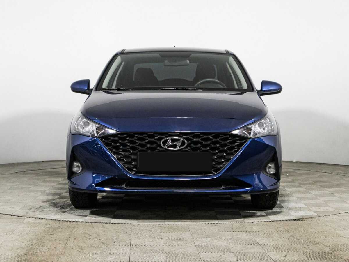Купить Hyundai Solaris с пробегом. Фото: #1