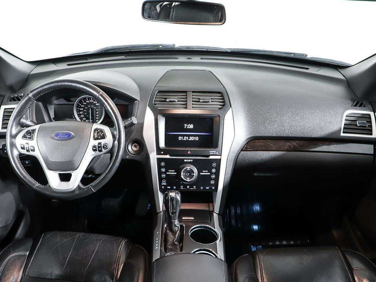 Купить Ford Explorer с пробегом. Фото: #13