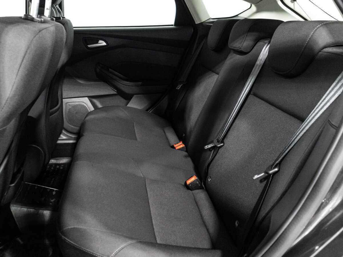 Купить Ford Focus с пробегом. Фото: #9