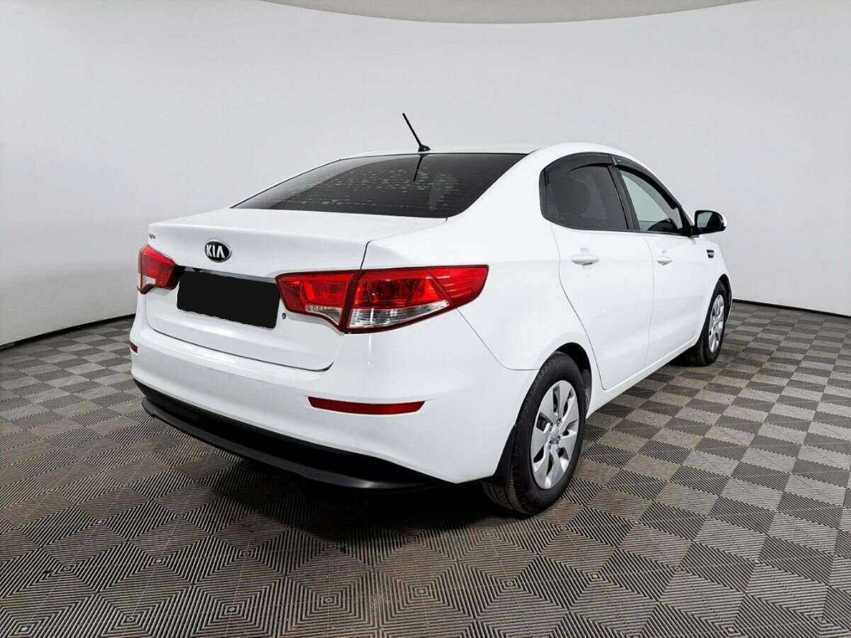 Купить Kia Rio с пробегом. Фото: #4