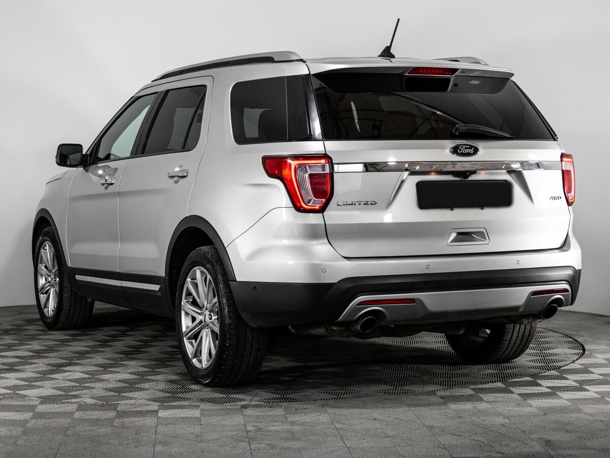 Купить Ford Explorer с пробегом. Фото: #5