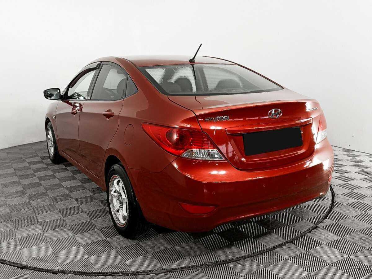 Купить Hyundai Solaris с пробегом. Фото: #5