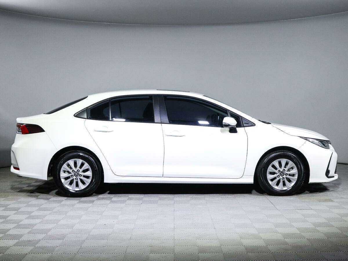 Купить Toyota Corolla с пробегом. Фото: #3