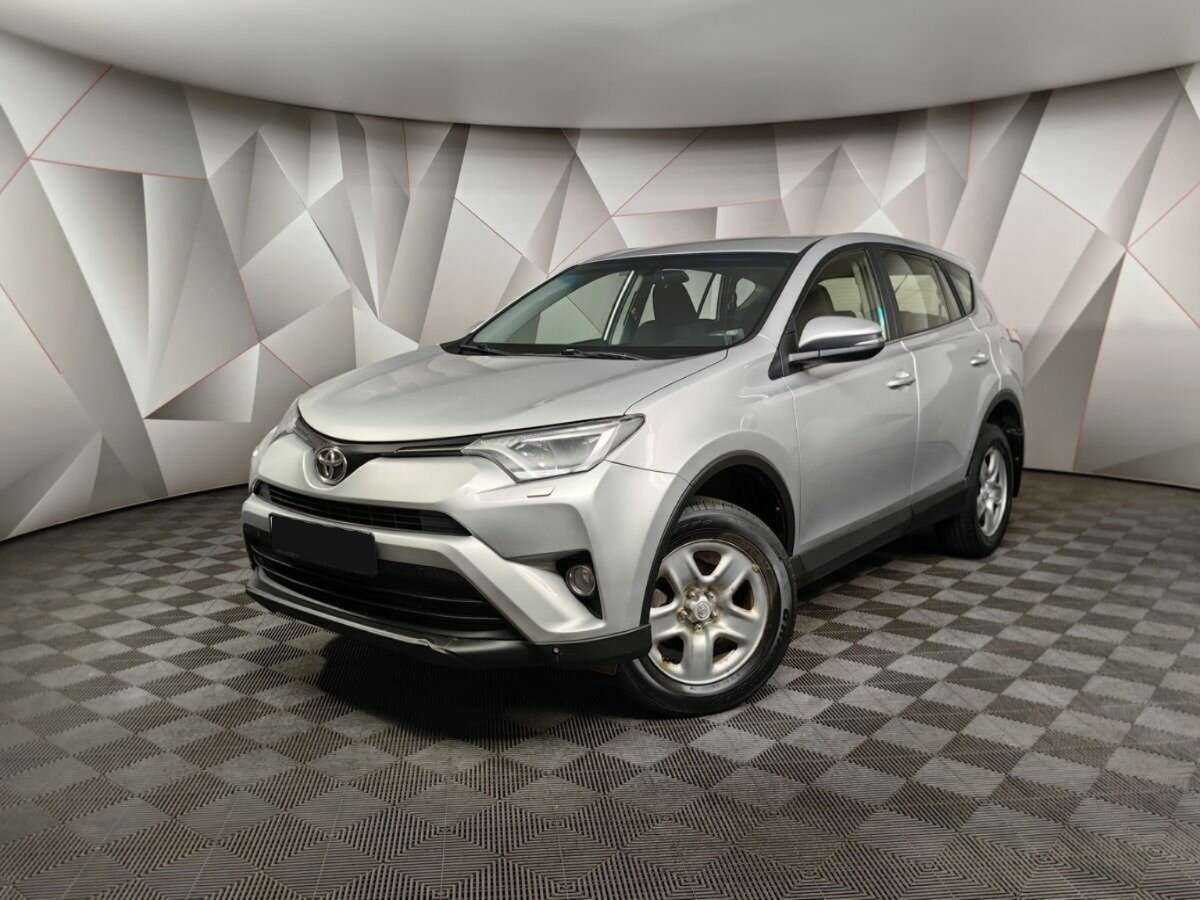 Купить Toyota RAV4 с пробегом. Посмотреть фото