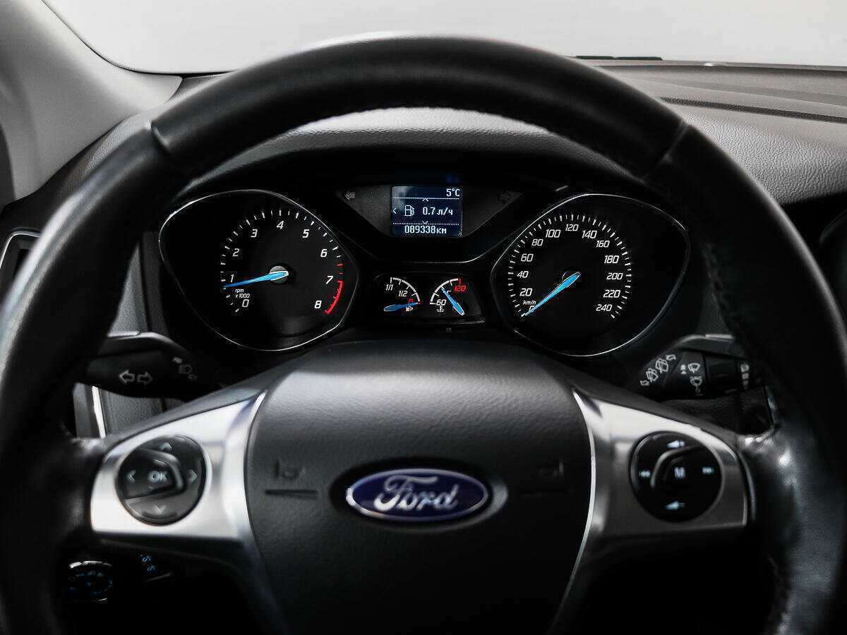 Купить Ford Focus с пробегом. Фото: #15