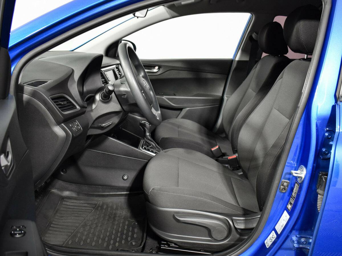Купить Hyundai Solaris с пробегом. Фото: #9
