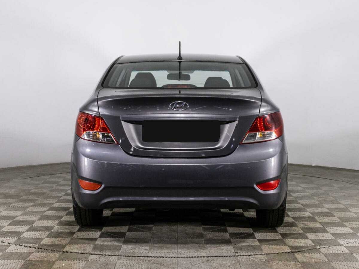 Купить Hyundai Solaris с пробегом. Фото: #5