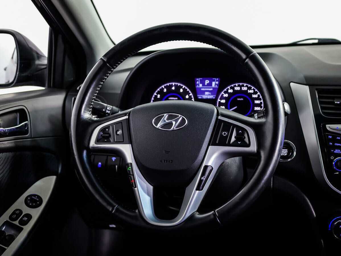 Купить Hyundai Solaris с пробегом. Фото: #9