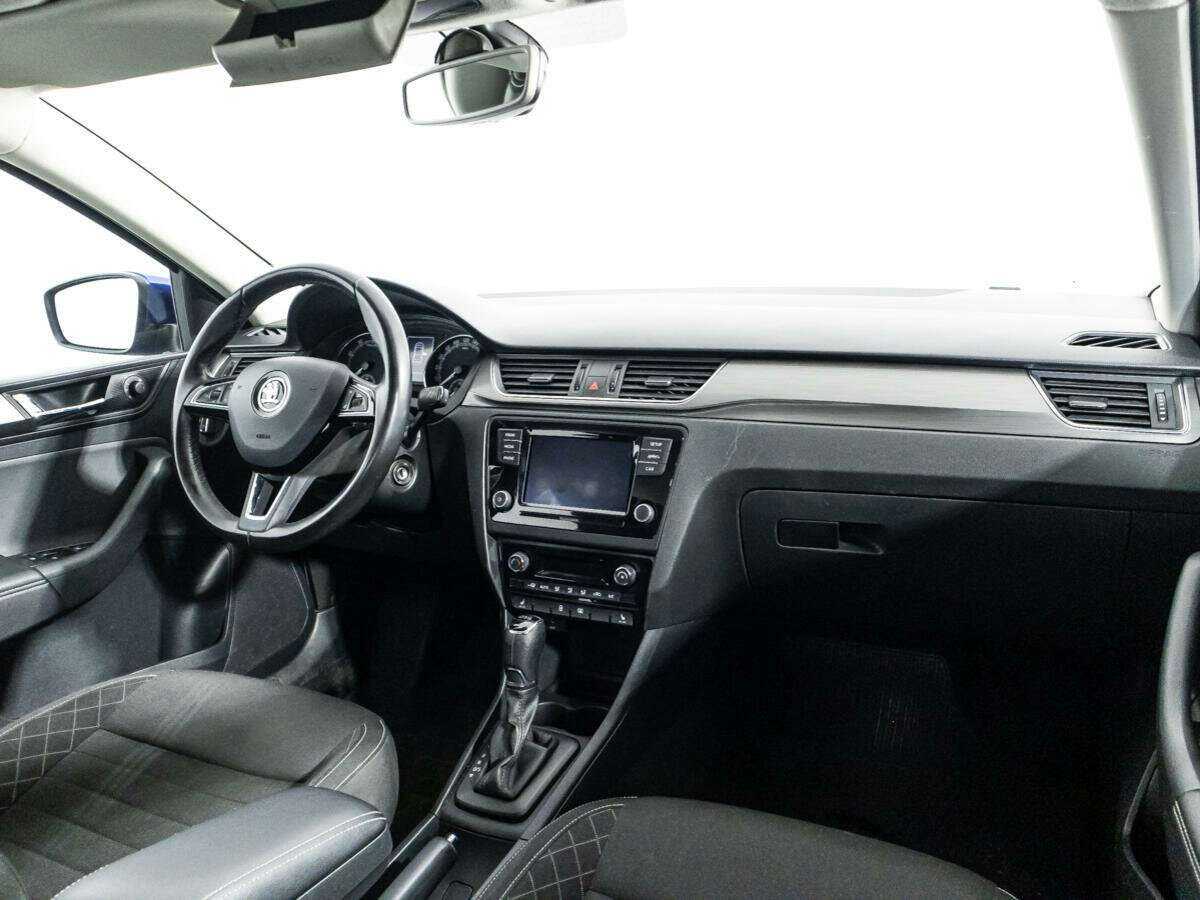 Купить Skoda Rapid с пробегом. Фото: #8