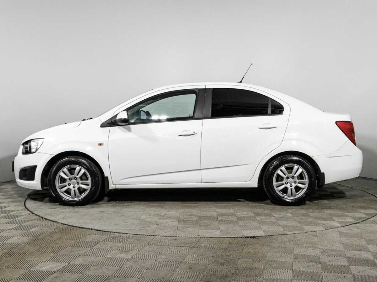 Купить Chevrolet Aveo с пробегом. Фото: #7