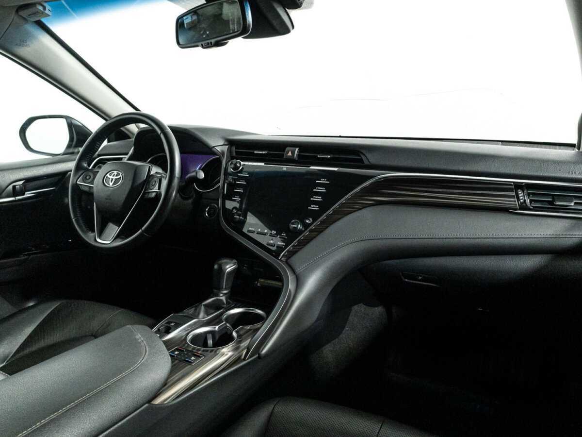 Купить Toyota Camry с пробегом. Фото: #8
