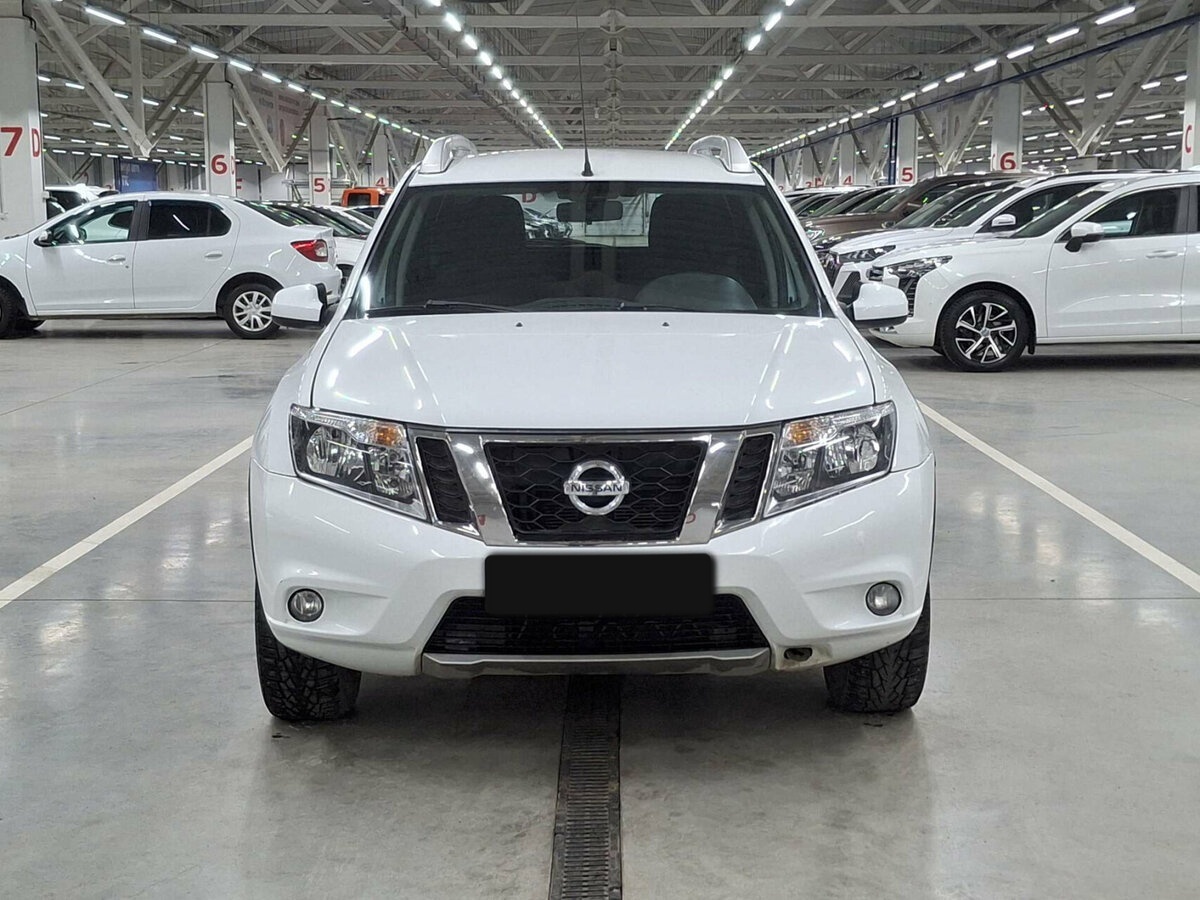 Купить Nissan Terrano с пробегом. Фото: #1