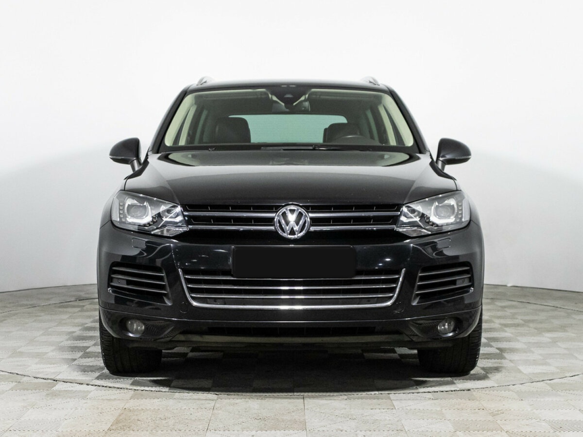Купить Volkswagen Touareg с пробегом. Фото: #1