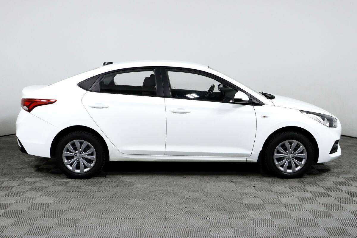 Купить Hyundai Solaris с пробегом. Фото: #3