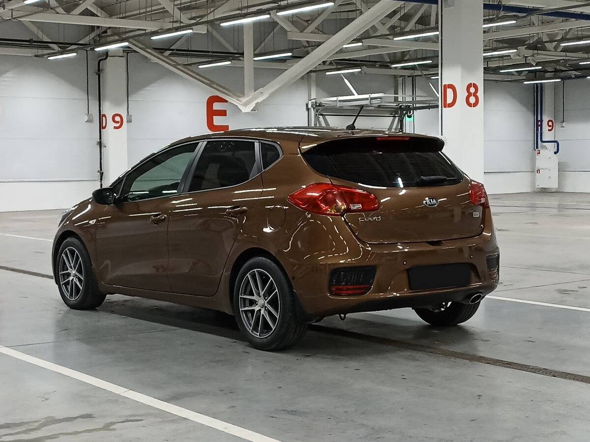 Купить Kia Ceed с пробегом. Фото: #6