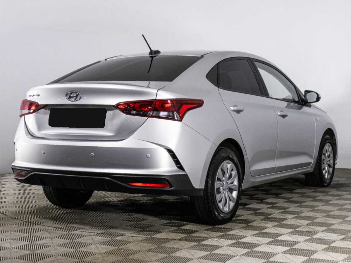 Купить Hyundai Solaris с пробегом. Фото: #4