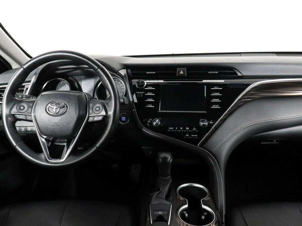 Купить Toyota Camry с пробегом. Фото: #7